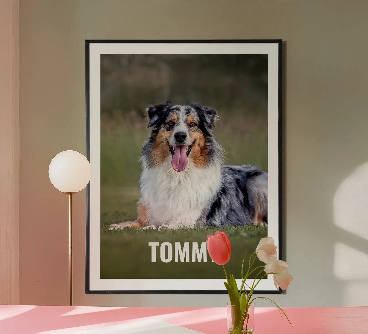 Individuelles Hundefoto & Name Poster von Paigaam Studio