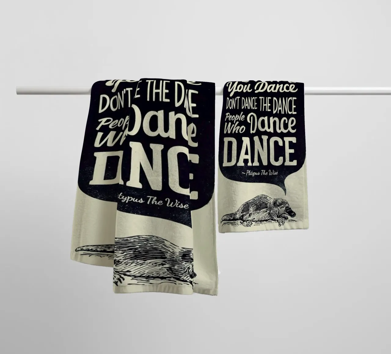 Platypus The Wise asciugamano da bagno da Victorsbeard