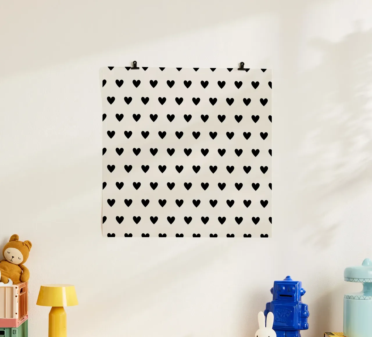 Valentin Herzen Schwarz poster con telaio in legno da Studio ROSAGRAU