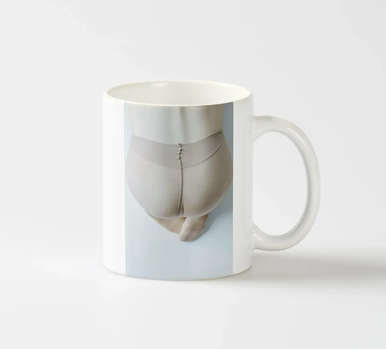 Imperfection tazza in ceramica da Chris Abatzis