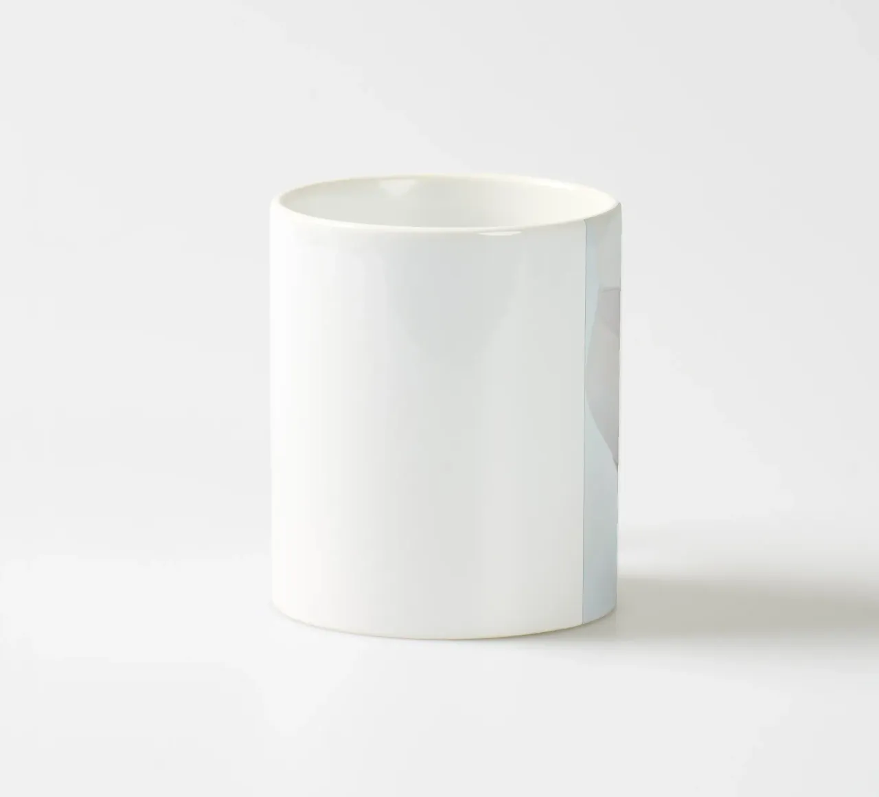 Imperfection tazza in ceramica da Chris Abatzis