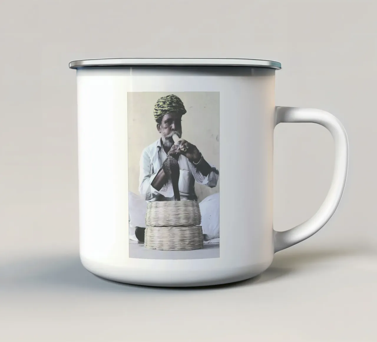 Charmed tazza in smalto da Ballack Art House