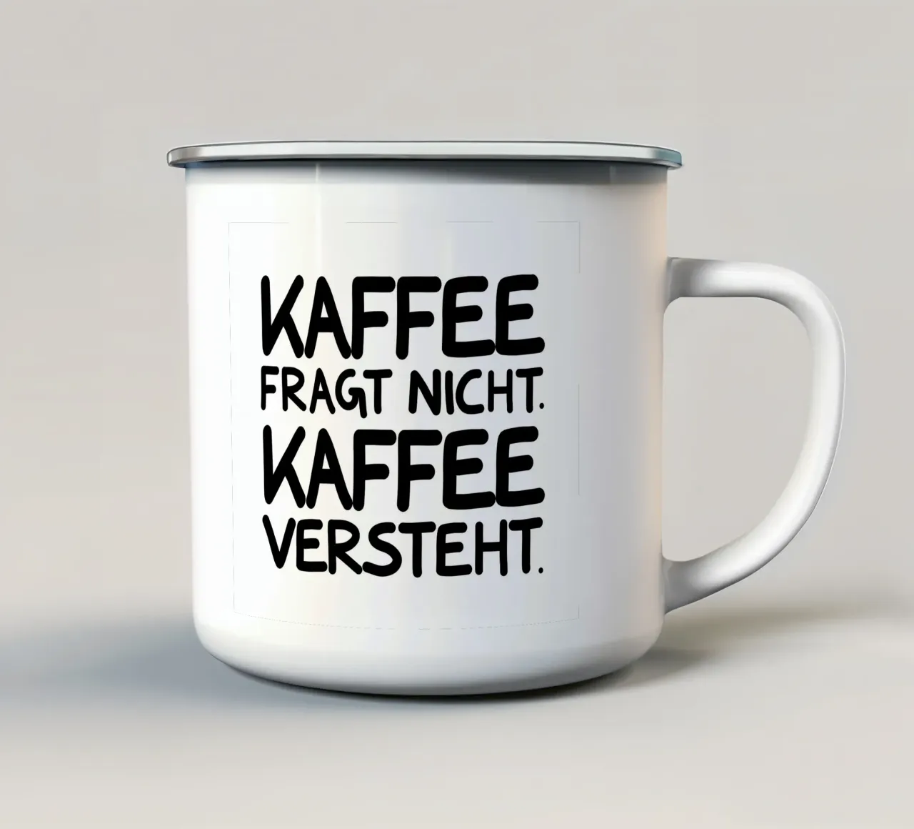 Kaffee versteht tazza in smalto da BAINAI QUOTES