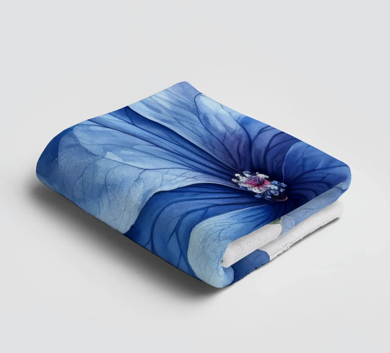 Fiore di pervinca asciugamano da bagno da Bold Blooms