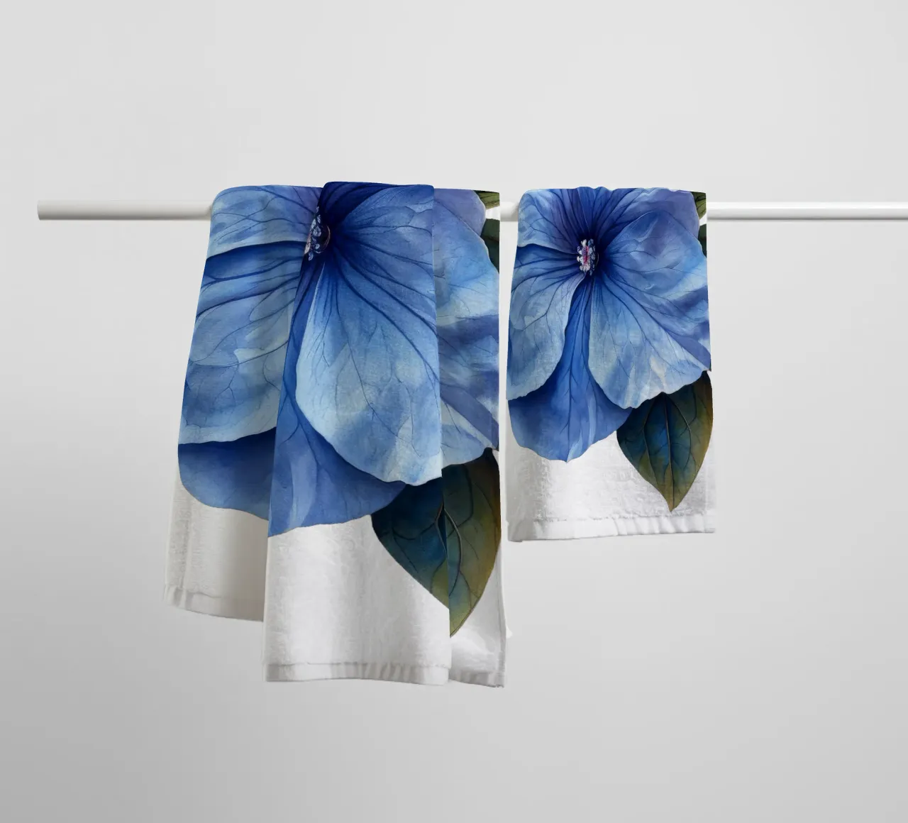 Fiore di pervinca asciugamano da bagno da Bold Blooms
