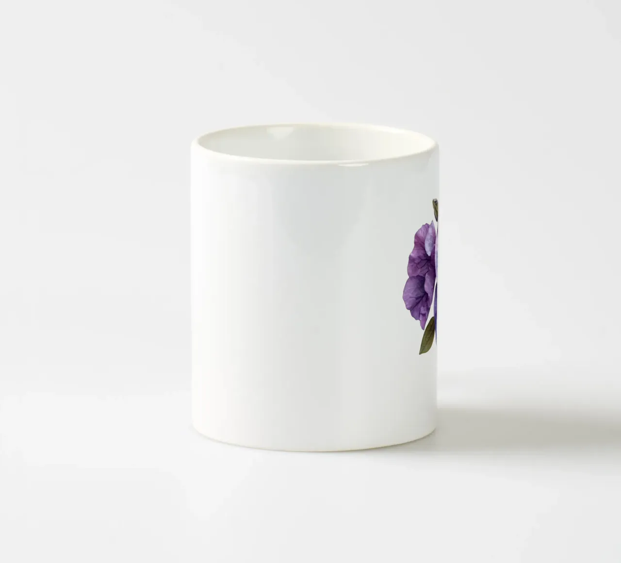 Fiore di petunia tazza in ceramica da Bold Blooms