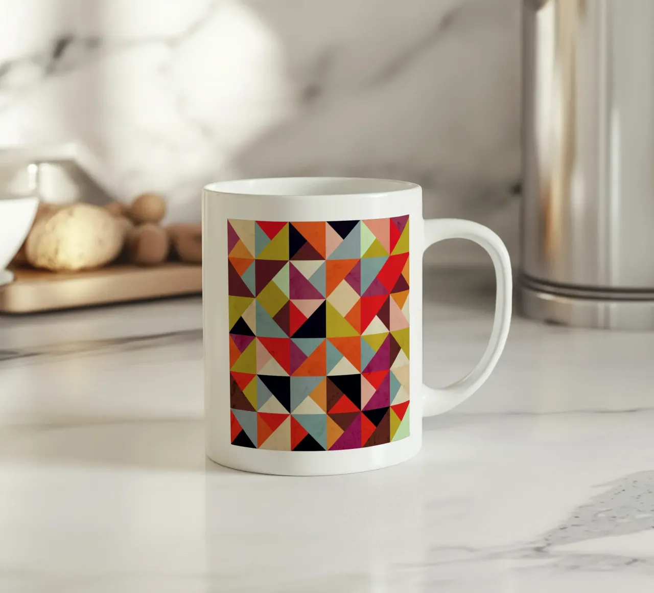 Bright Geometric Happy Pattern tazza in ceramica da Tobe Fonseca