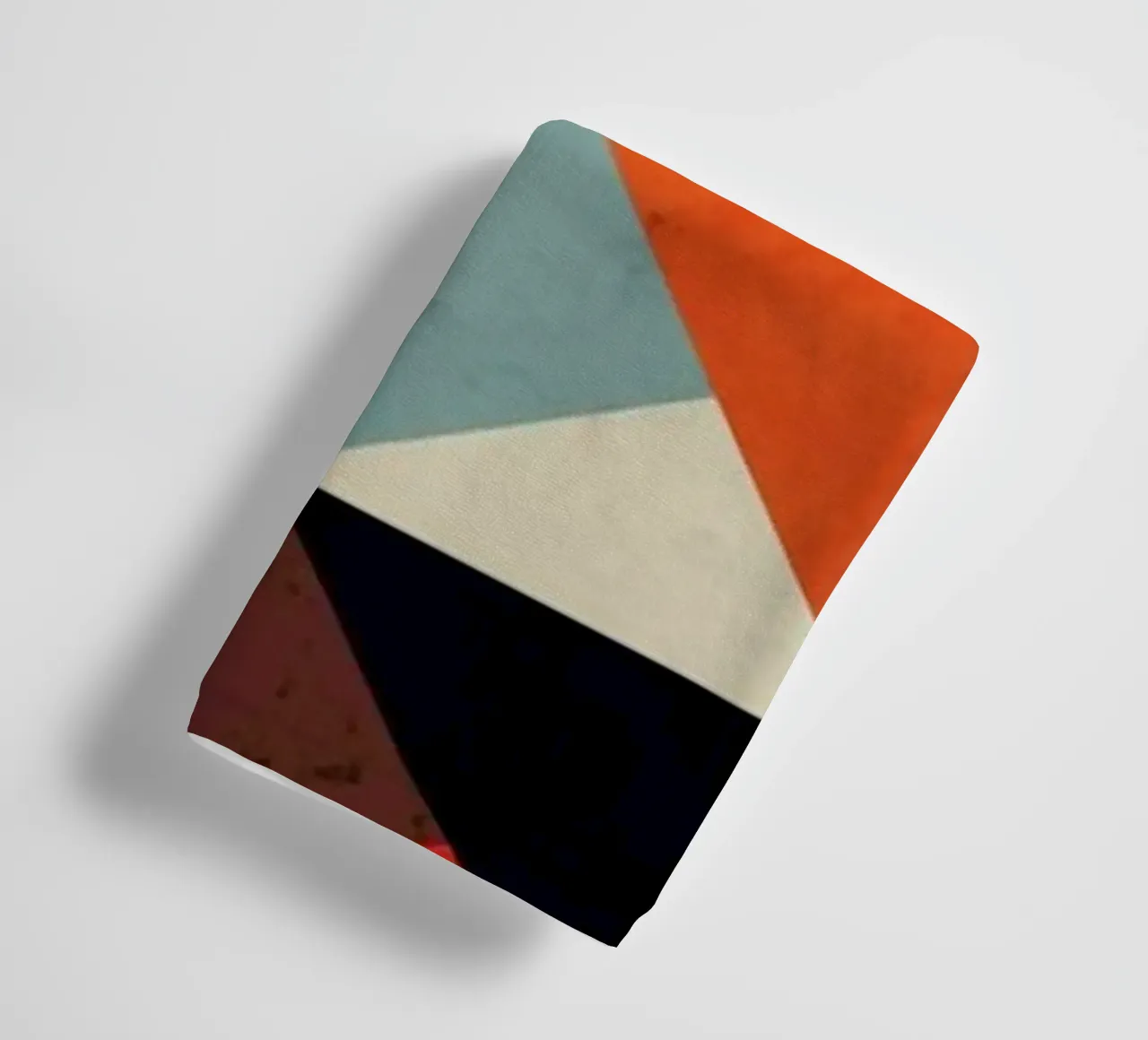 Bright Geometric Happy Pattern Handtuch von Tobe Fonseca