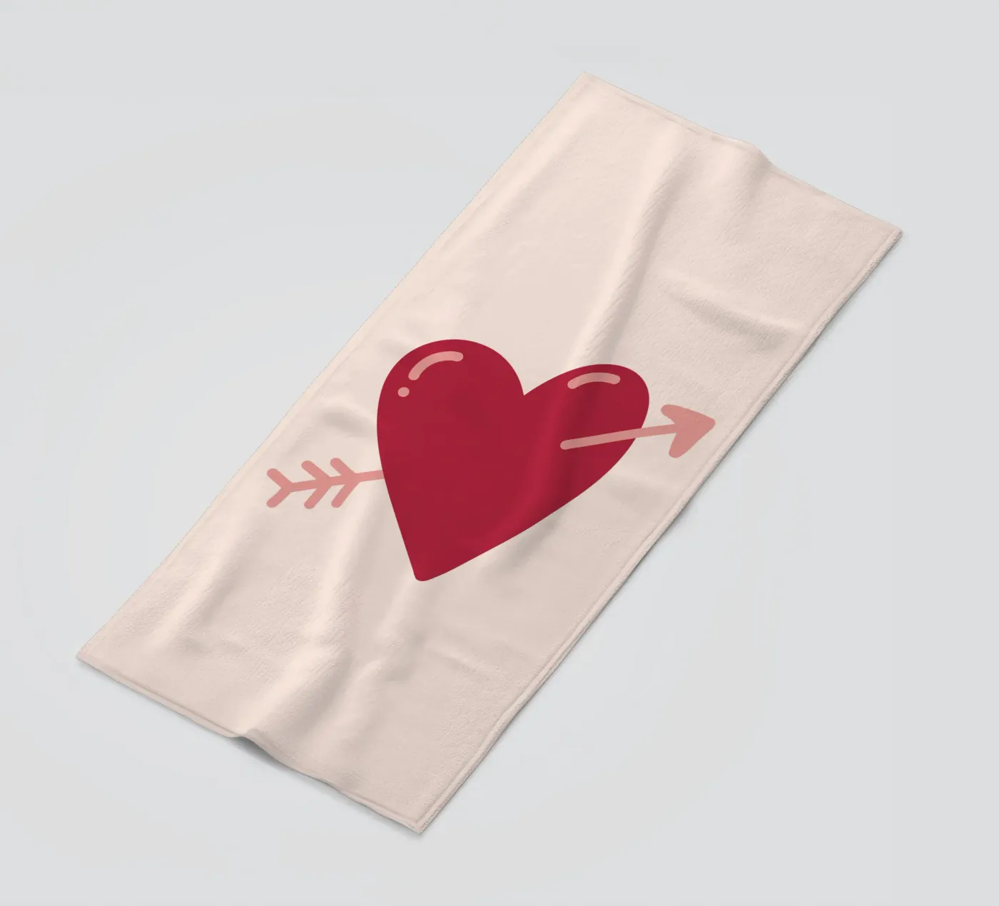 Cuore con freccia telo mare da Illustration Raissa Oltmanns