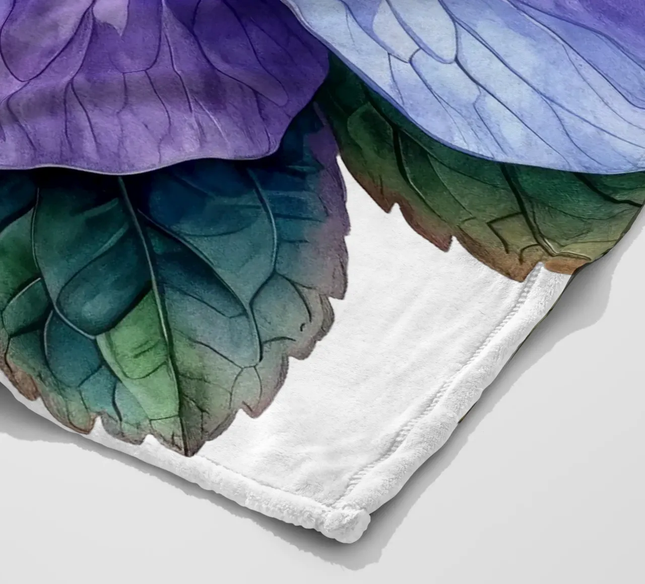 Fiore di primula coperta in pile da Bold Blooms