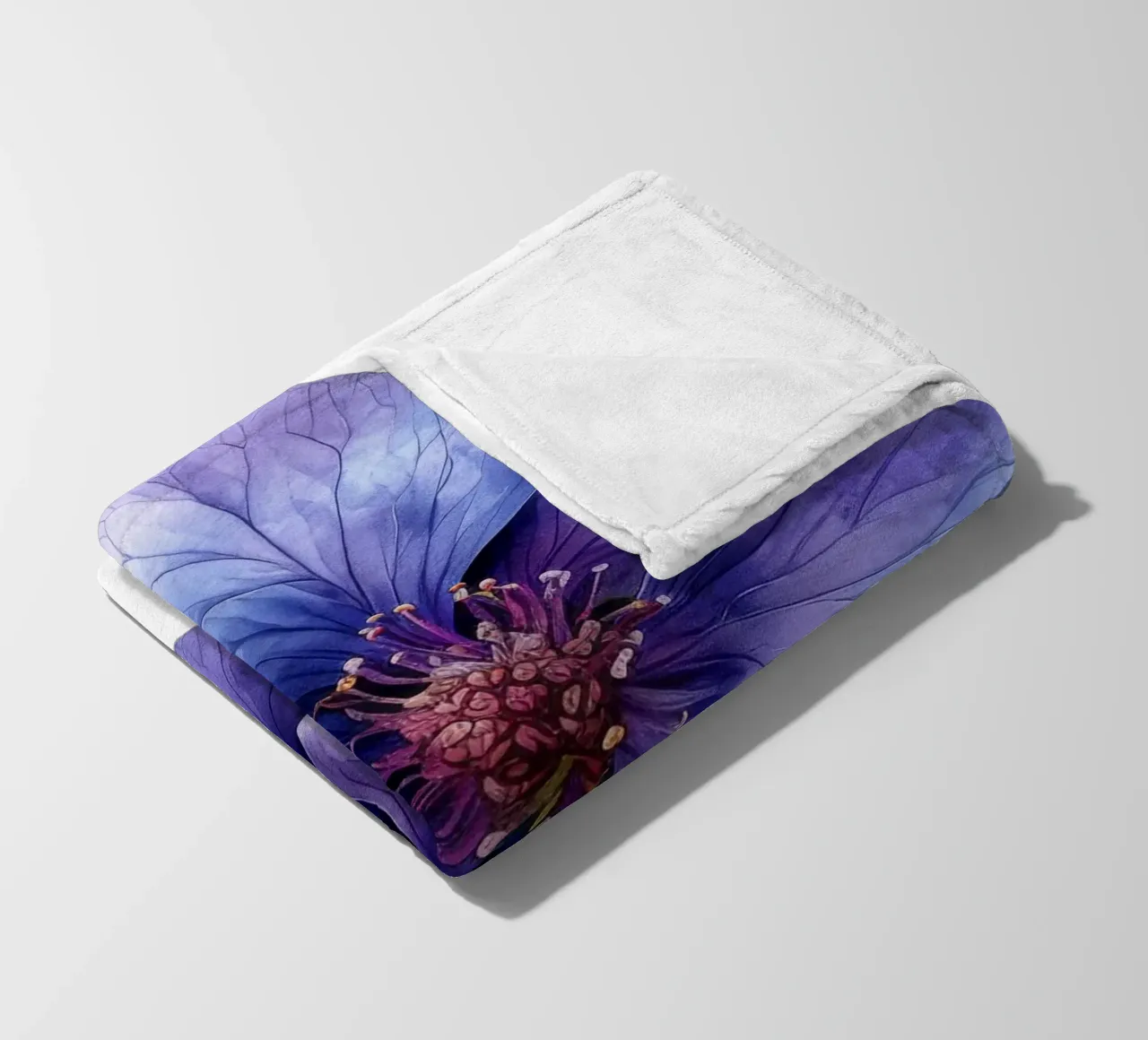 Fiore di primula coperta in pile da Bold Blooms