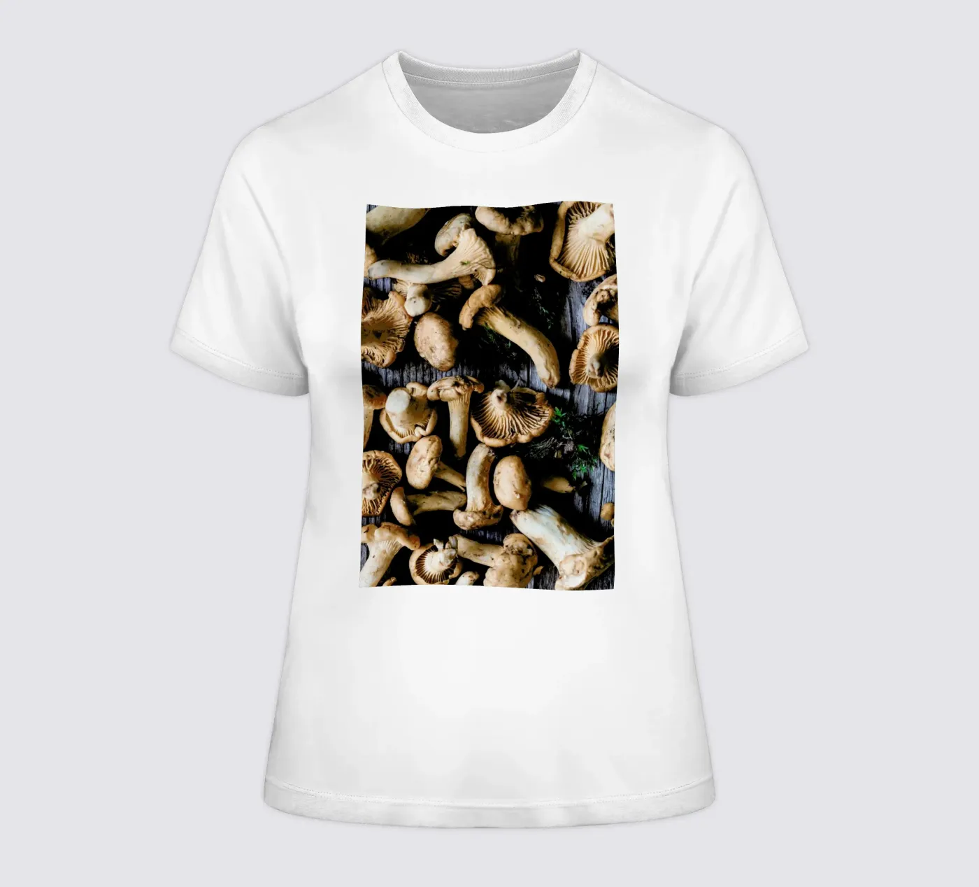 Pfifferlinge women's fitted t-shirt by Eat this