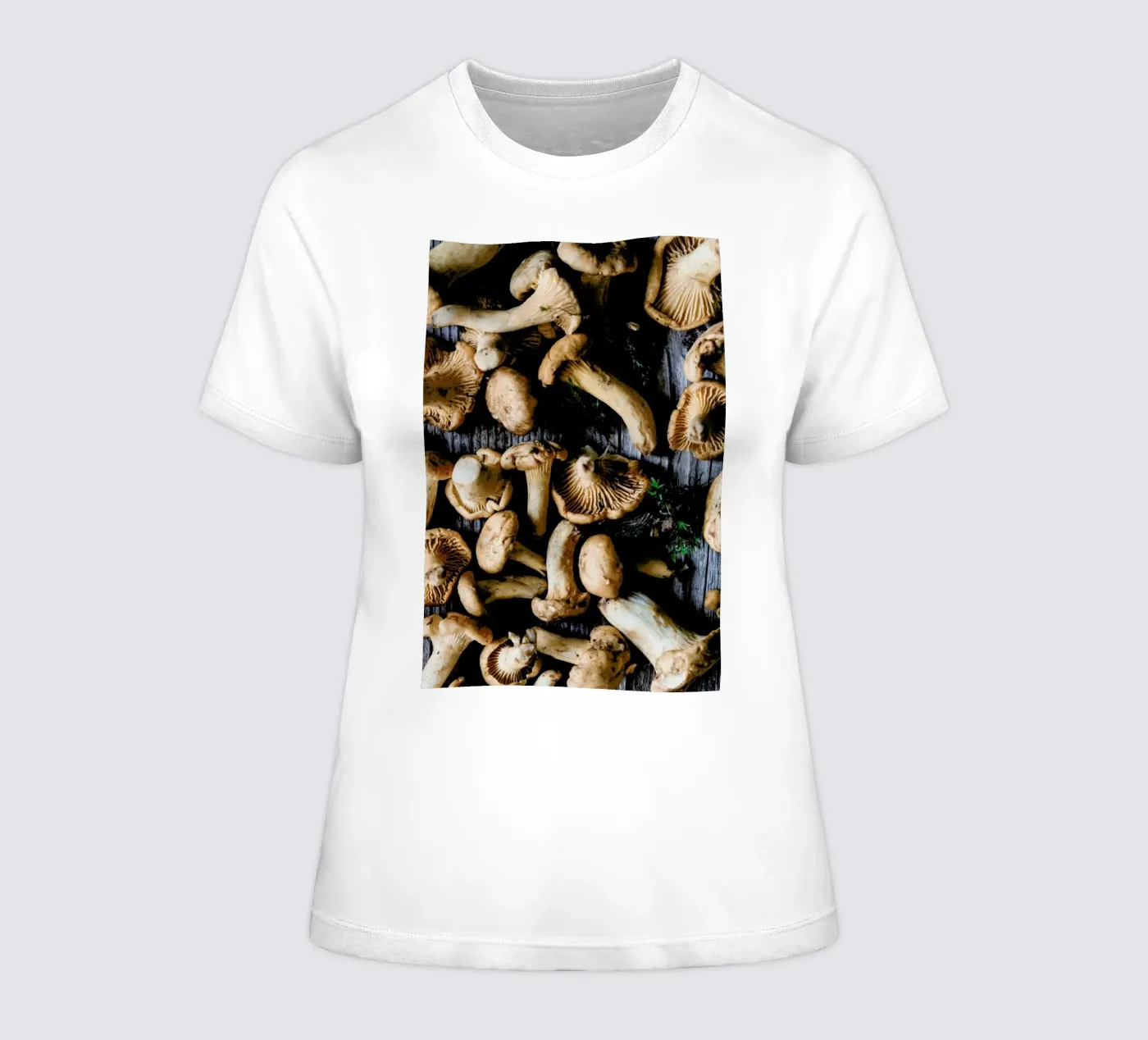 Pfifferlinge women's fitted t-shirt by Eat this