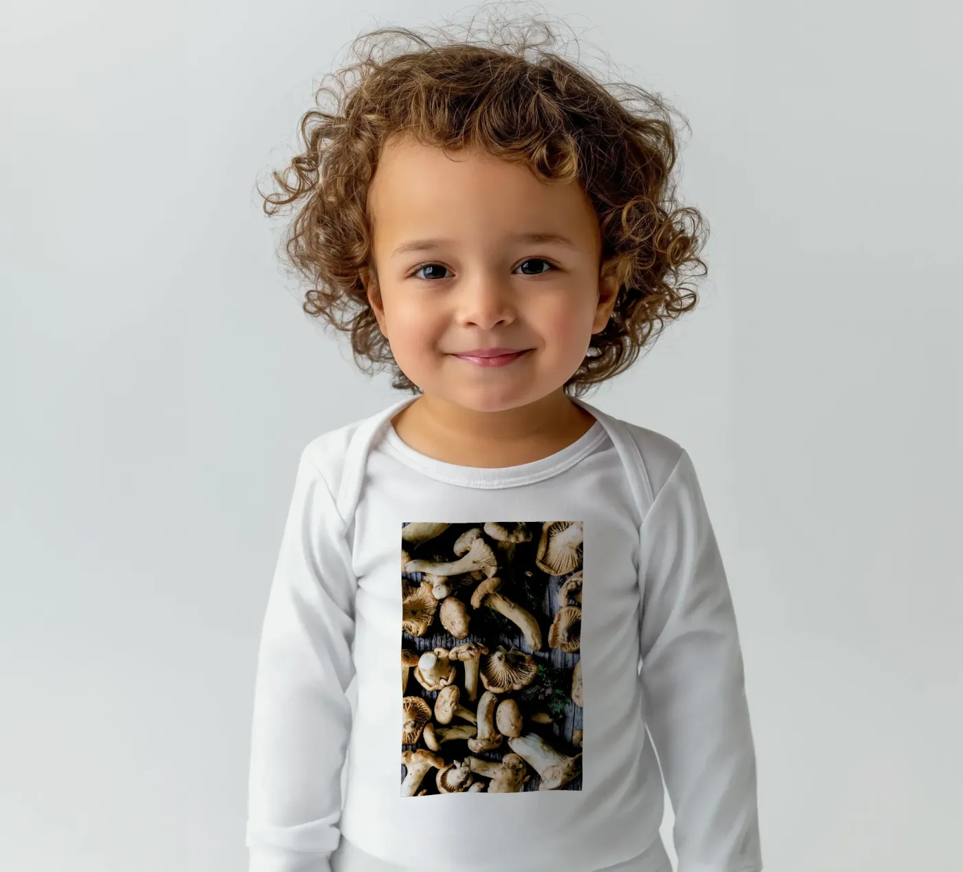Pfifferlinge long-sleeve baby romper by Eat this
