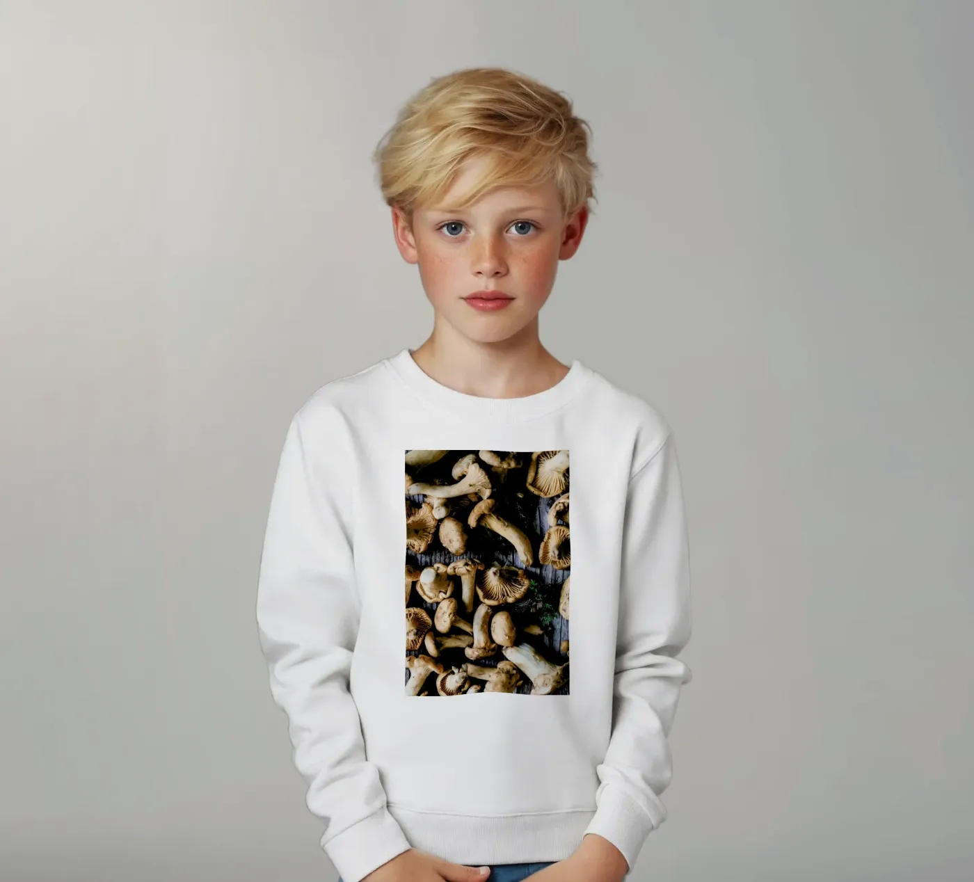 Pfifferlinge kids sweatshirt by Eat this