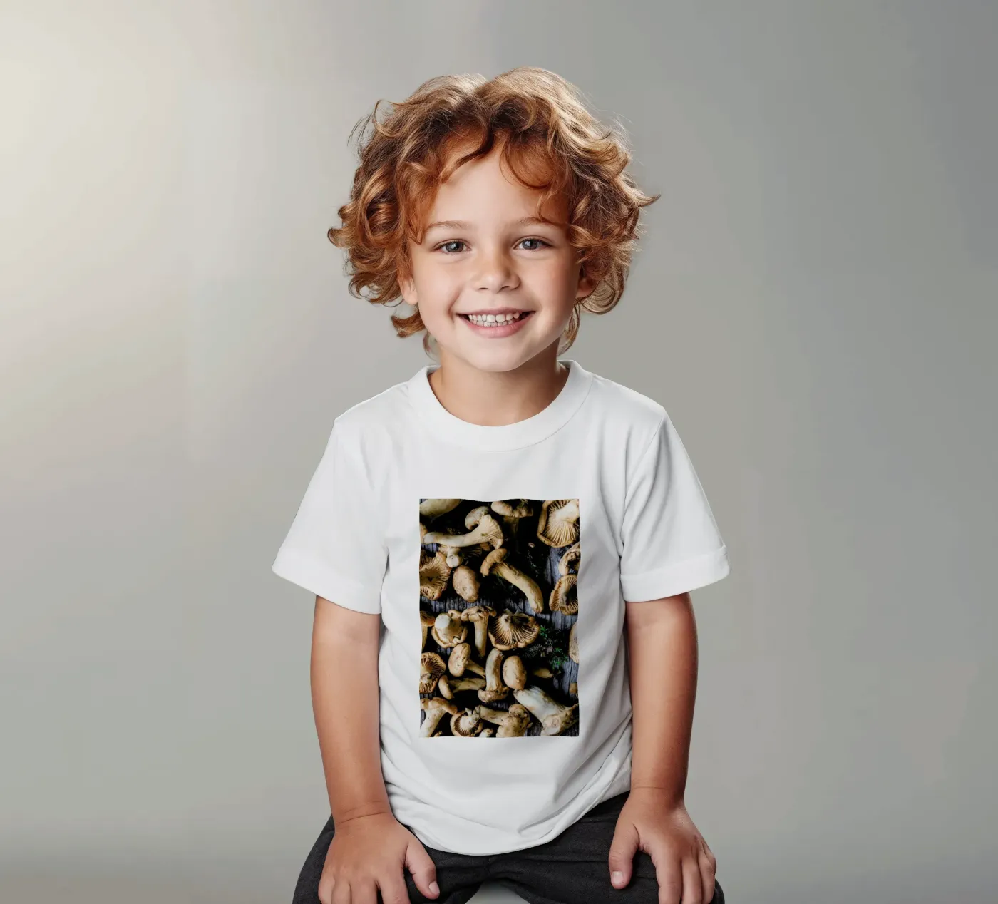 Pfifferlinge kids t-shirt by Eat this