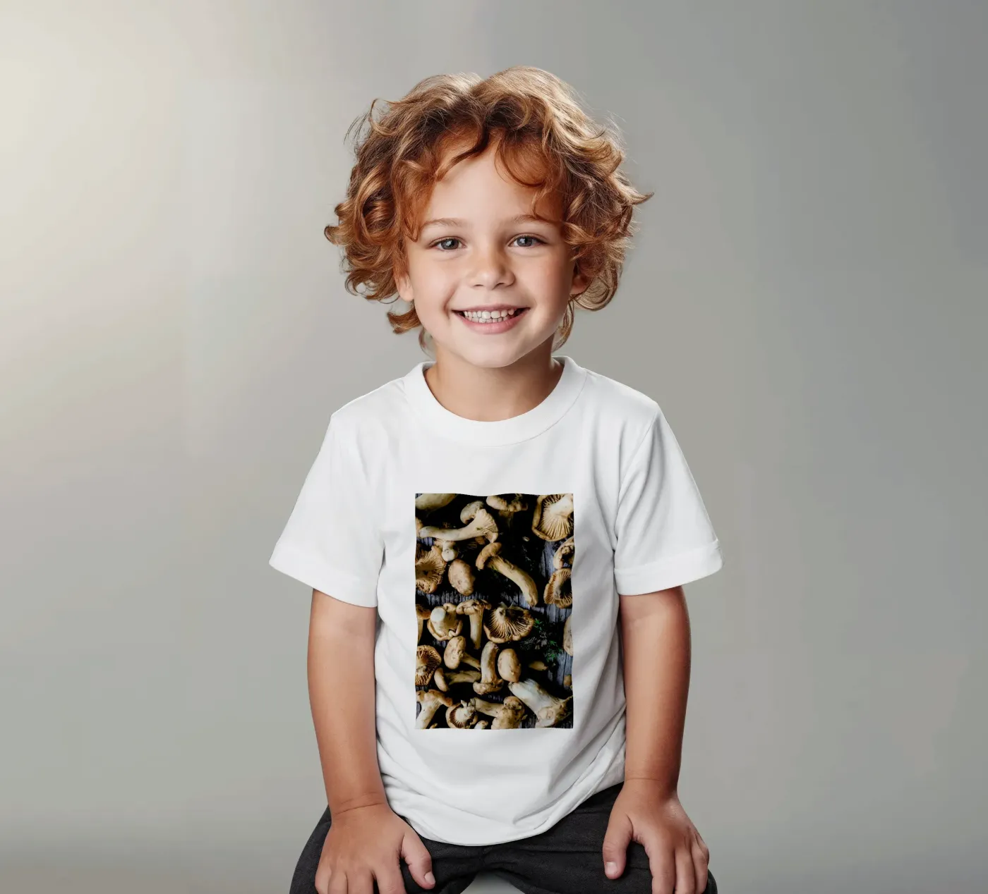 Pfifferlinge kids t-shirt by Eat this