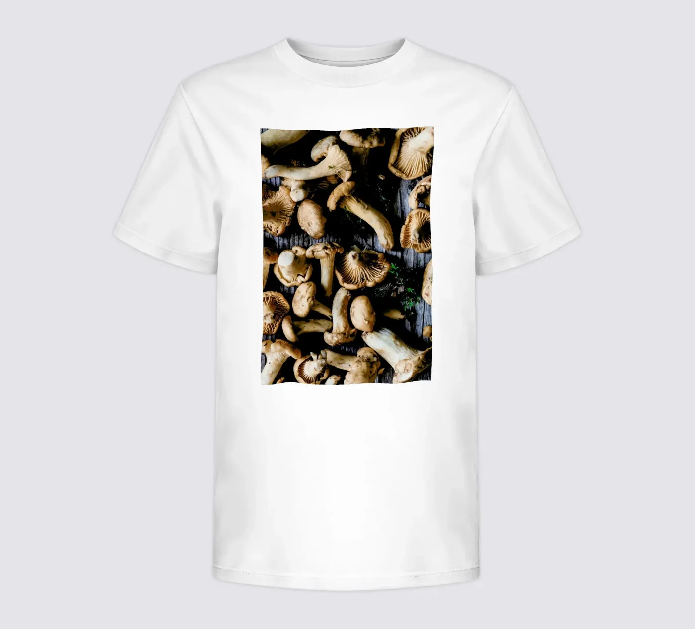 Pfifferlinge kids t-shirt by Eat this