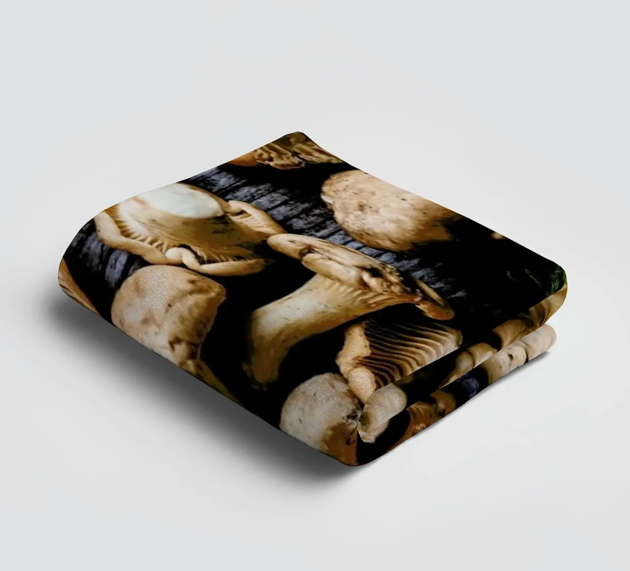 Pfifferlinge towel by Eat this