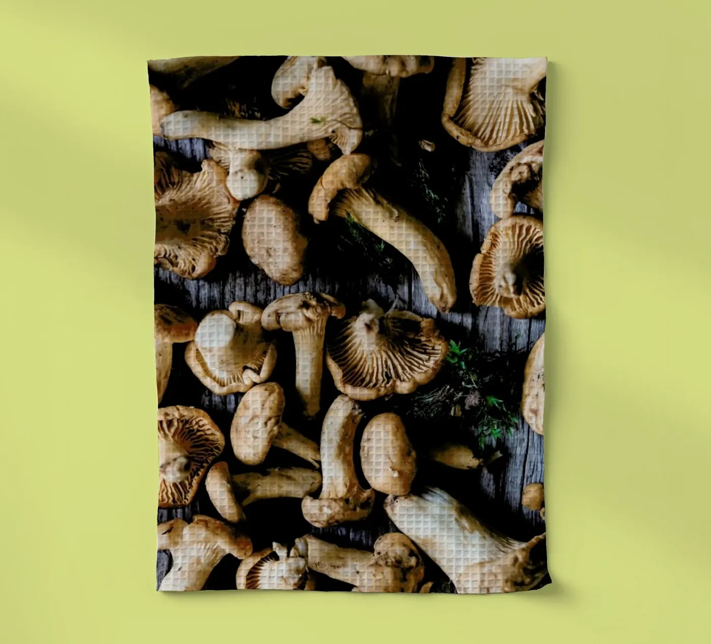 Pfifferlinge tea towel by Eat this