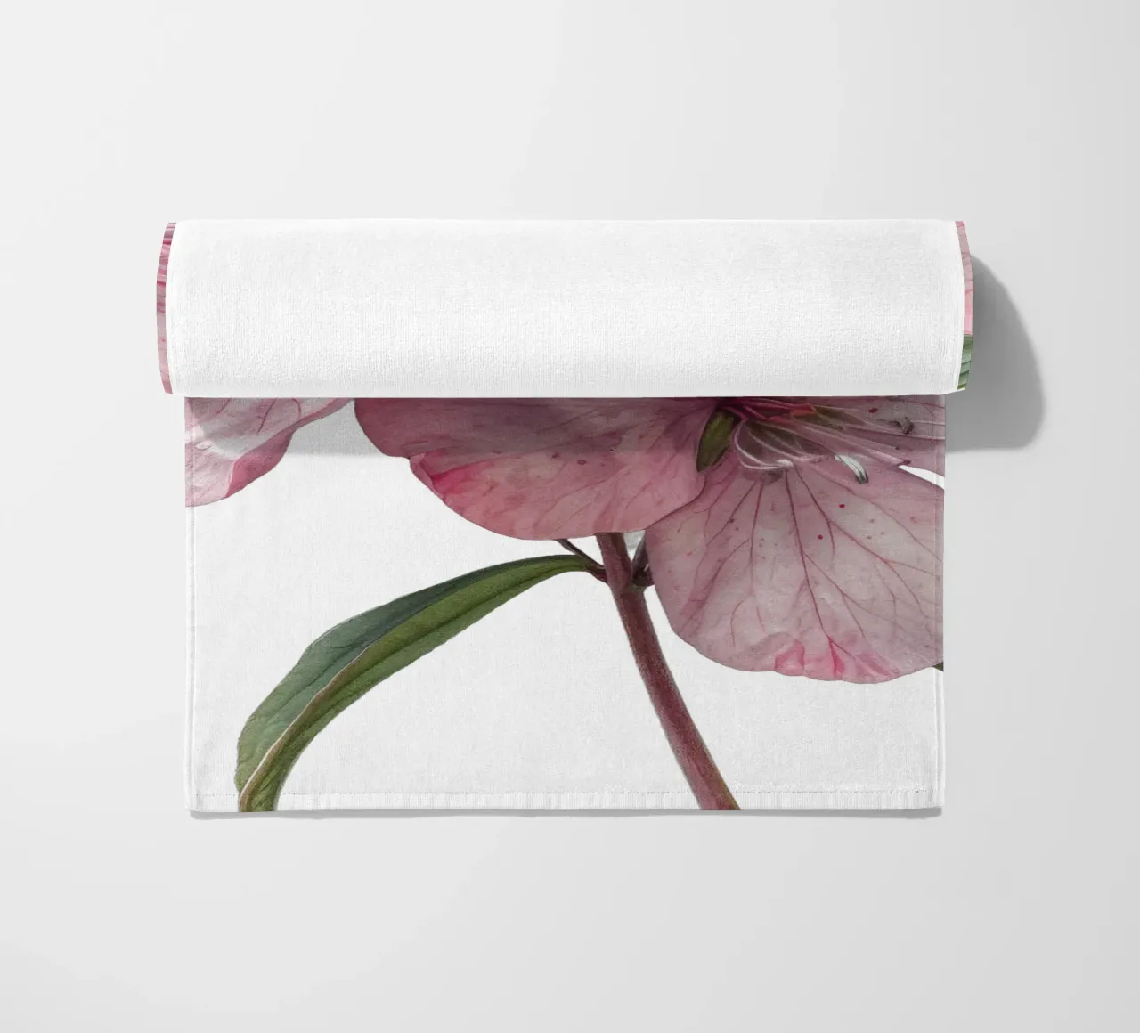 Zeepkruid Bloem strandhanddoek van Bold Blooms