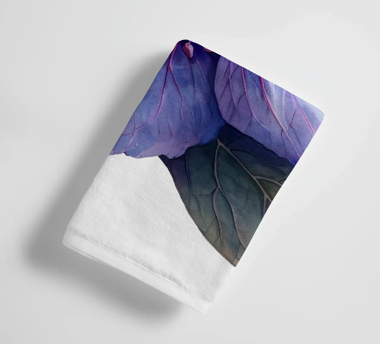 Zeepkruid Bloem badhanddoek van Bold Blooms