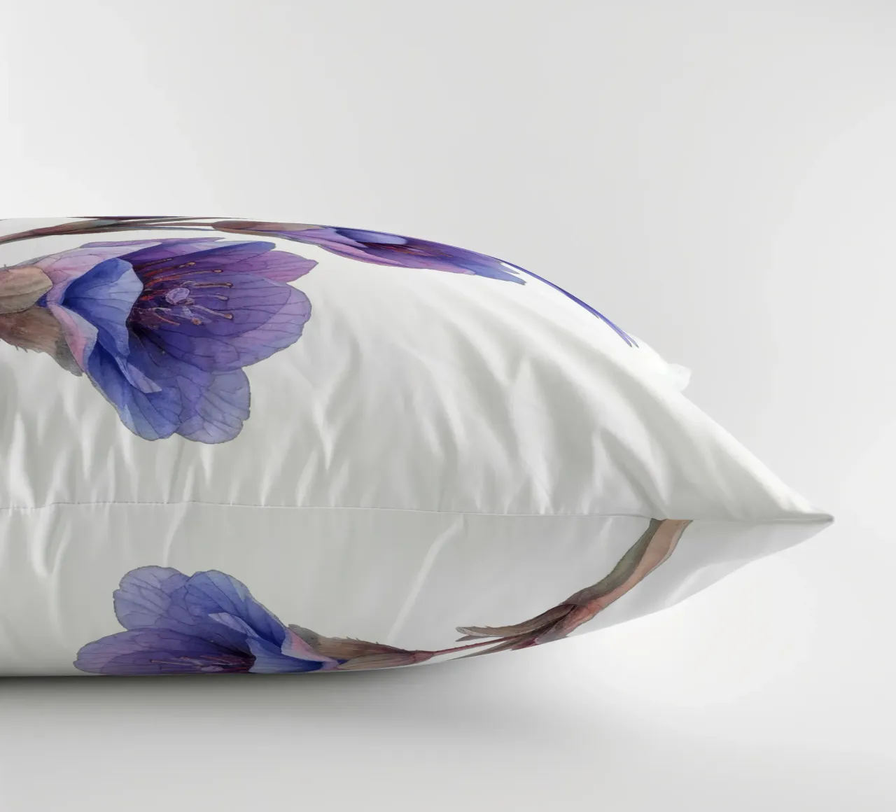Fiore di statice cuscino da Bold Blooms