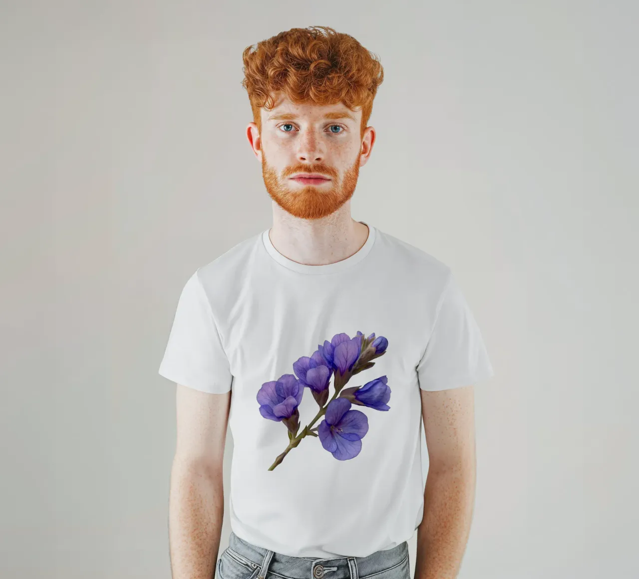 Fiore di statice t-shirt da Bold Blooms