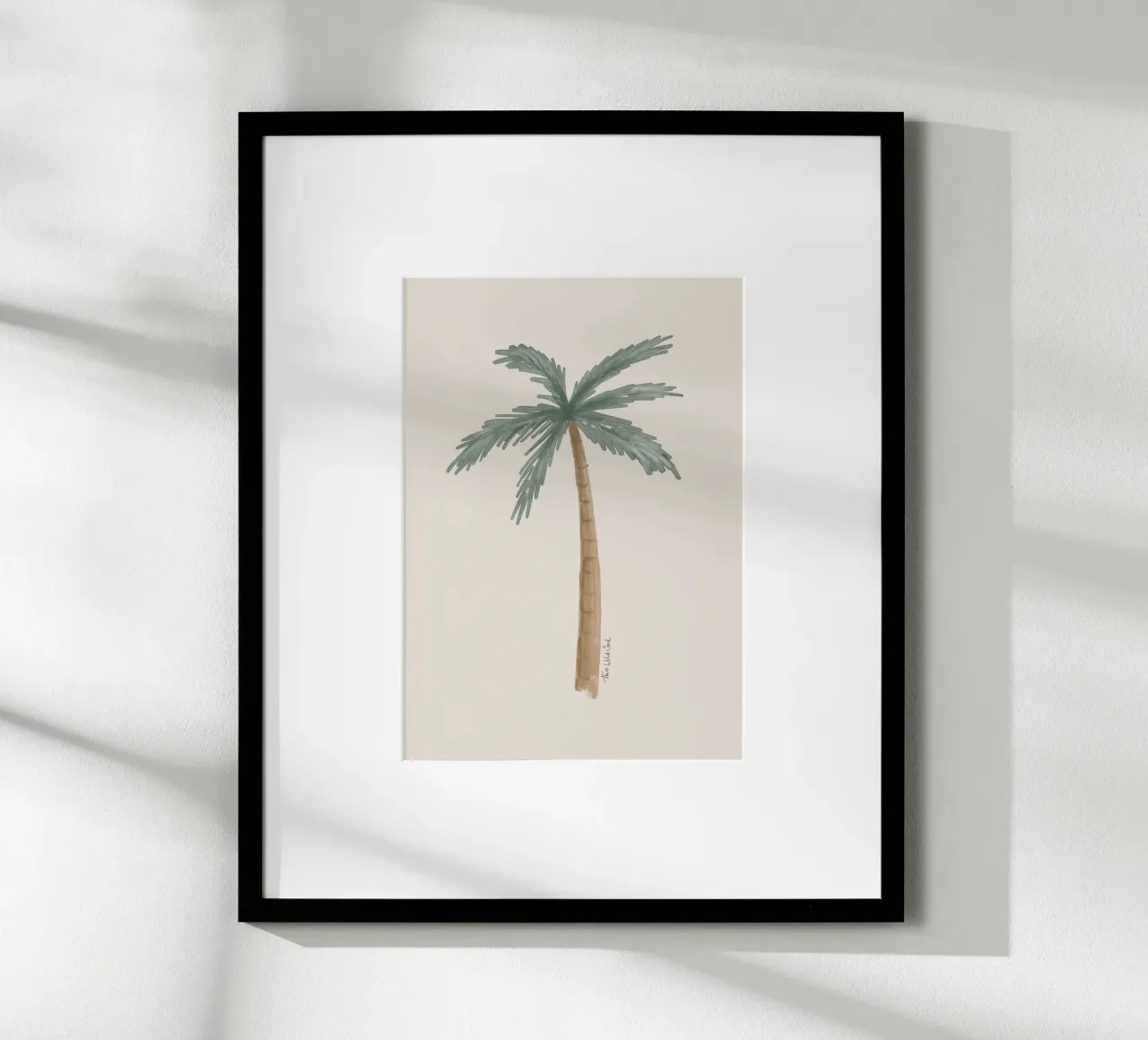 Kustboho palmboom minimalistische taupe illustratie poster met houten frame van This Wild Soul - Illustration