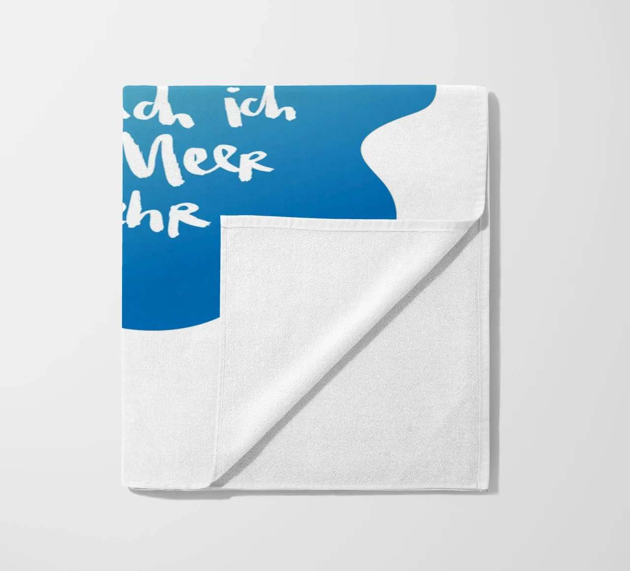 See vs. Meer strandhanddoek van Brushmeetspaper