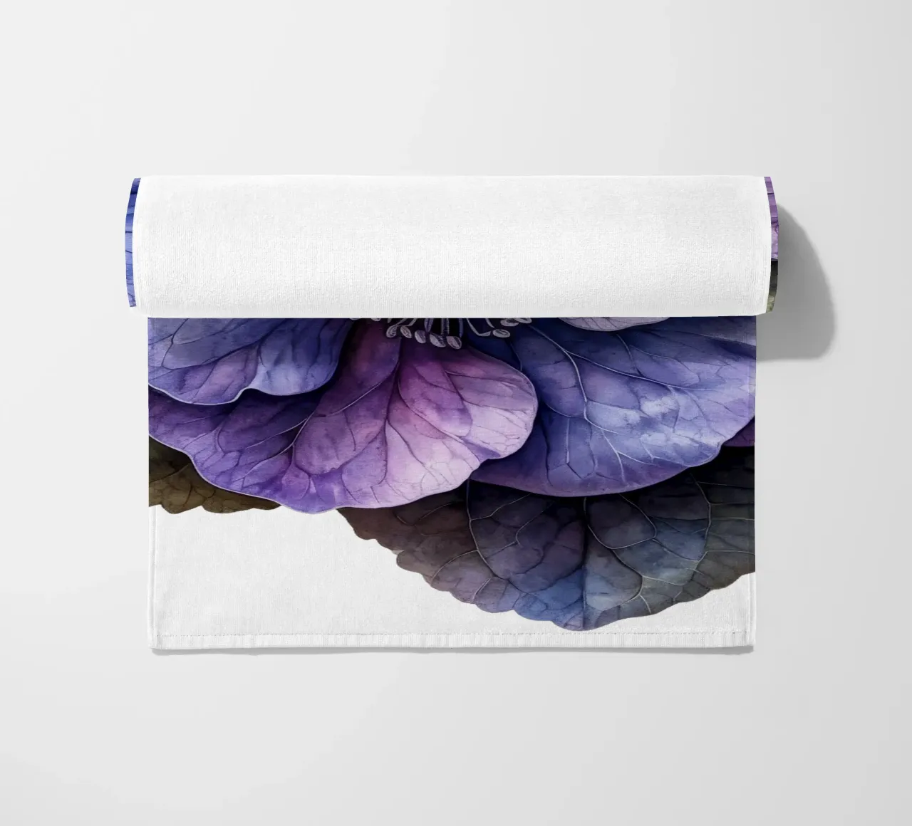 Fiore viola telo mare da Bold Blooms