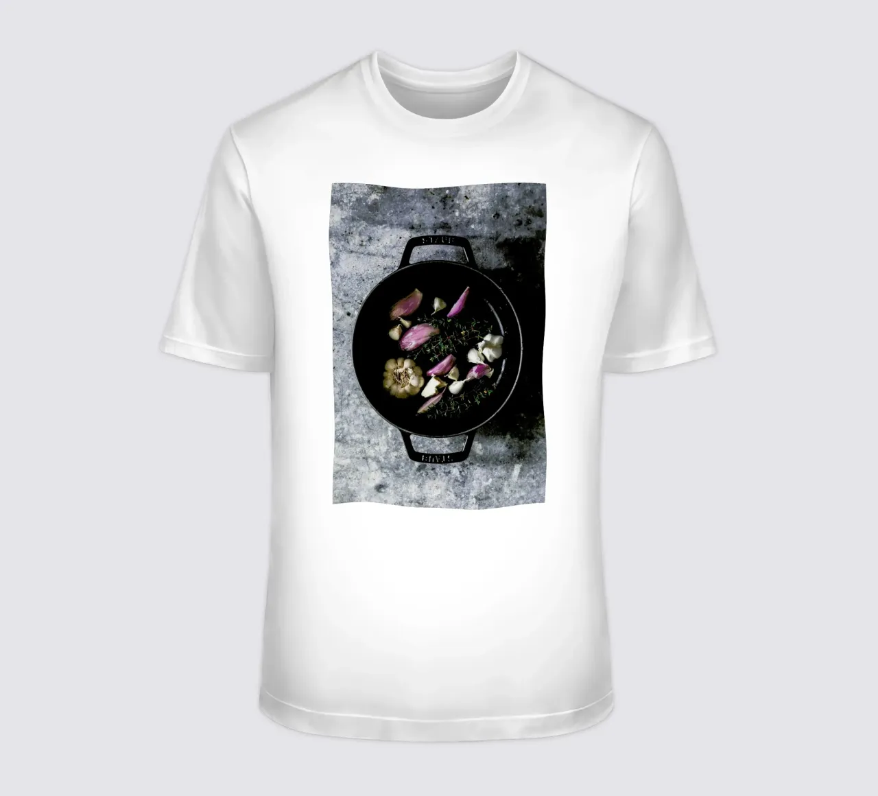 Vor dem Schmoren t-shirt by Eat this