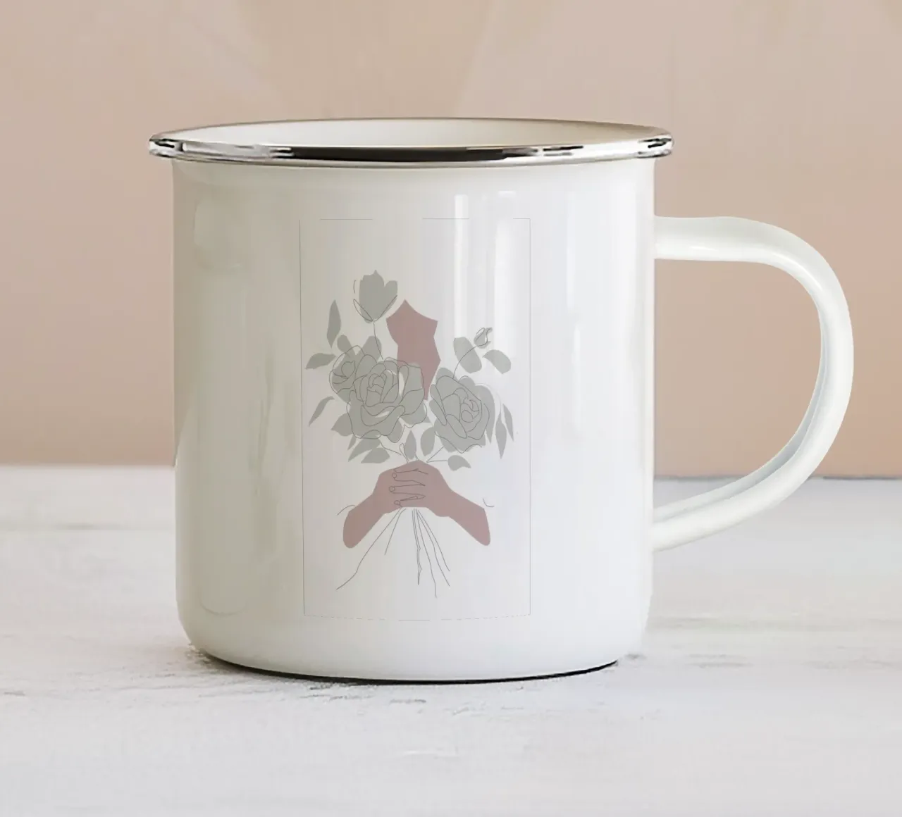 Bouquet nascosto tazza in smalto da Seren Liodra