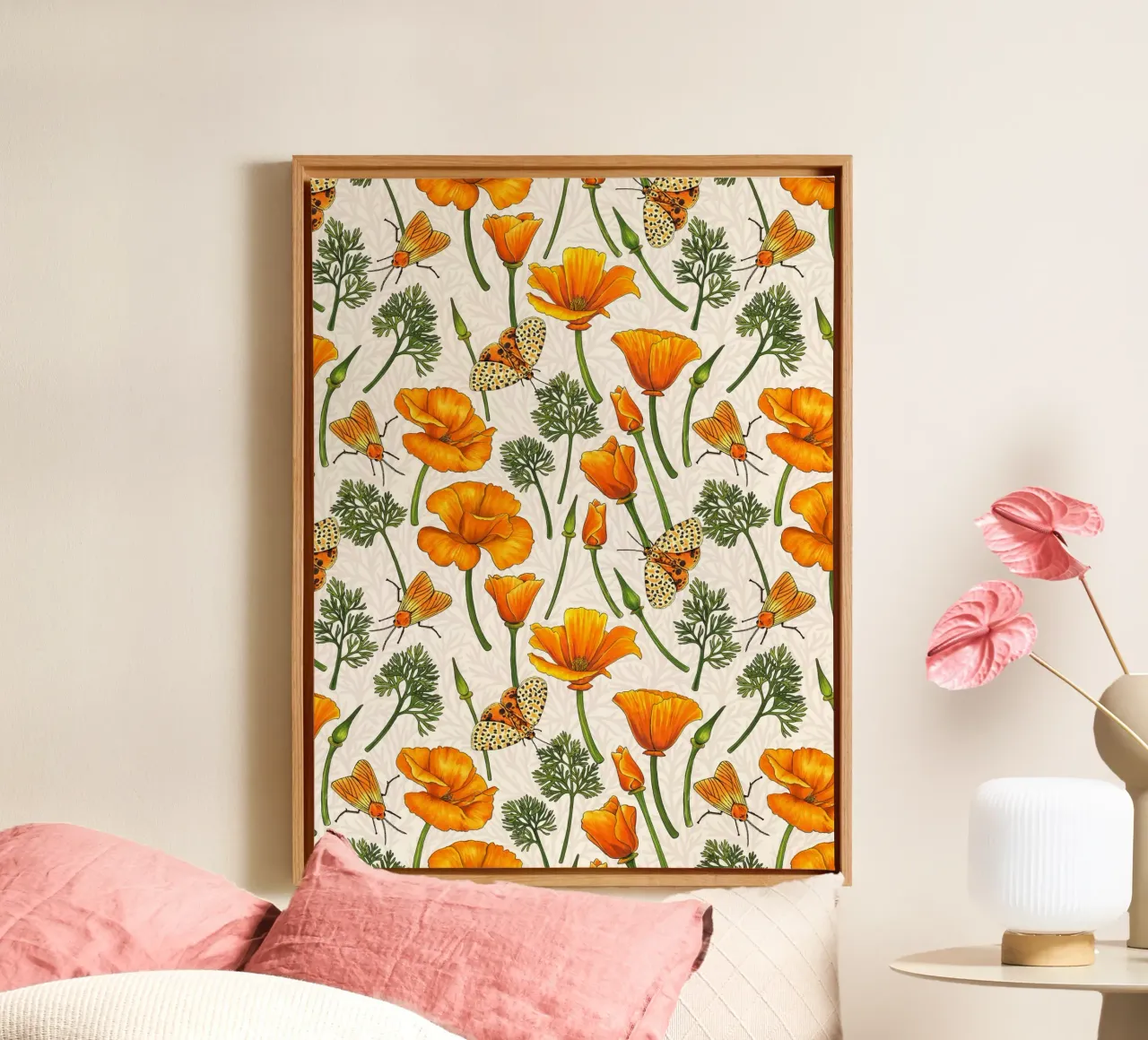 Californische klaprozen en motten op gebroken wit canvas met Baklijst van Painted Nature