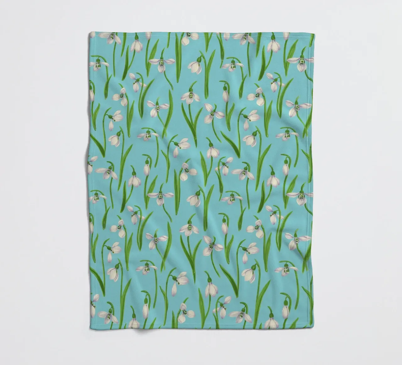 Bucaneve su blu piscina coperta in pile da Painted Nature