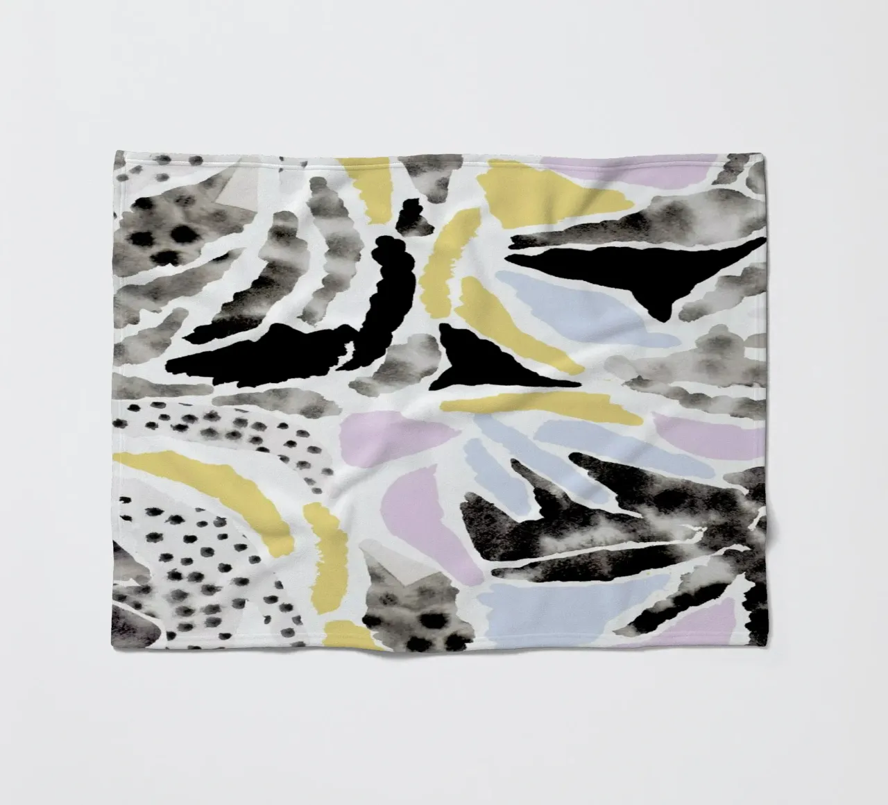 Pattern Pieces coperta in pile da Farina Kuklinski