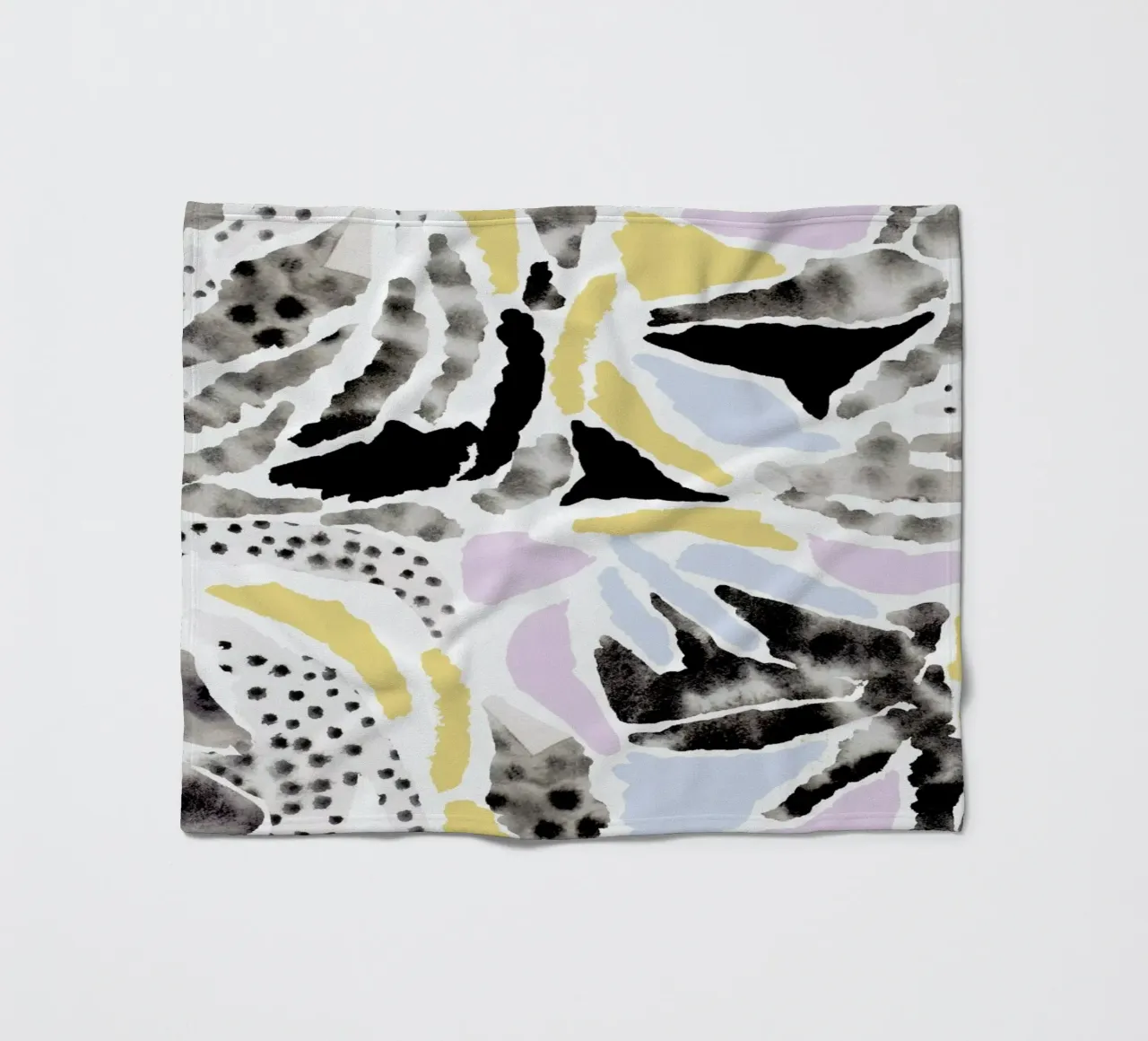 Pattern Pieces coperta in pile da Farina Kuklinski