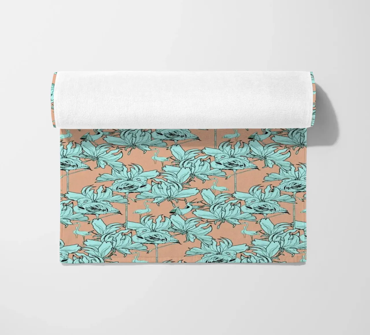 Ragno Modulo 1 beach towel by Giulio Iurissevich