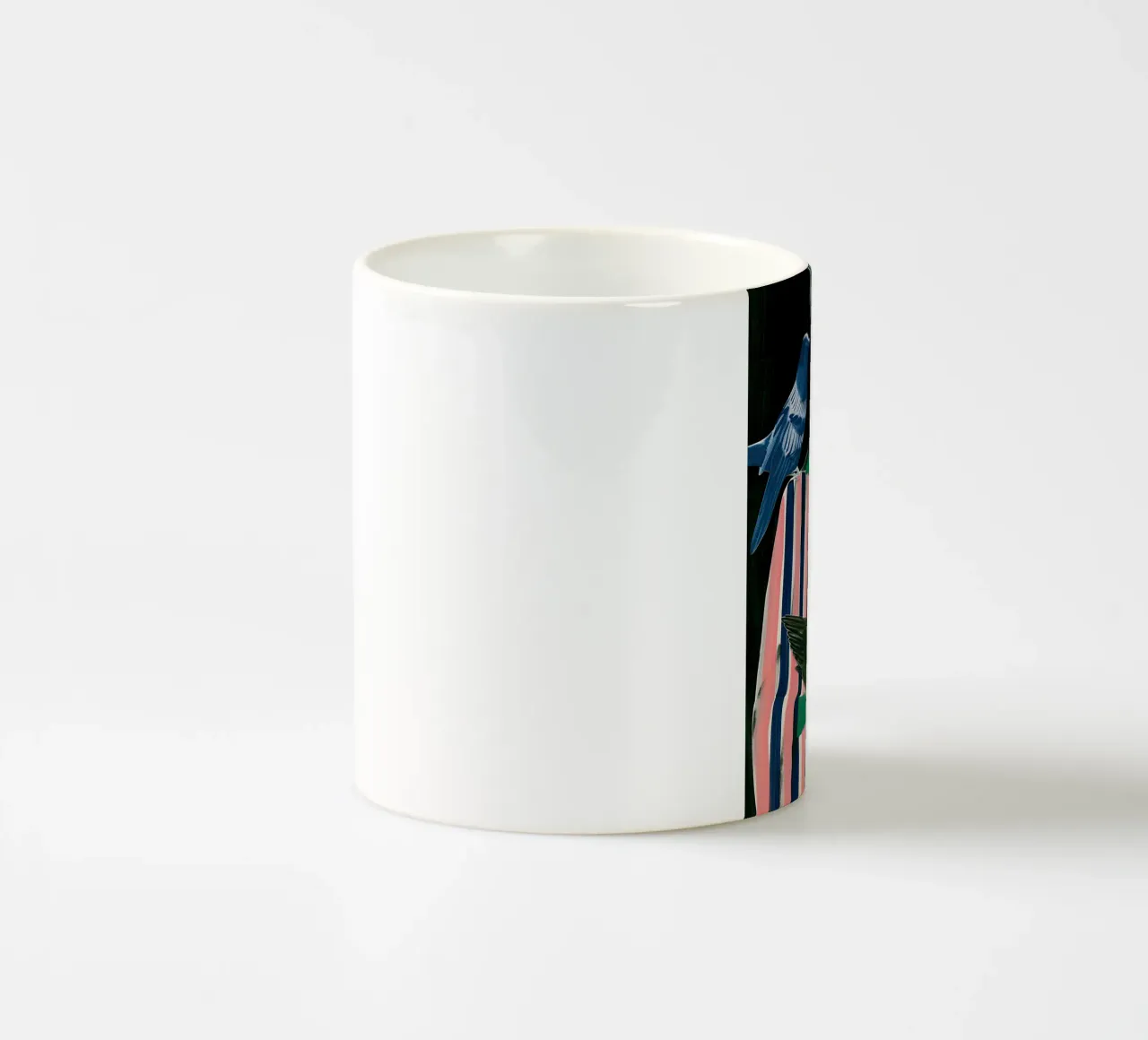 Donna e uccelli tazza in ceramica da DaarbyN