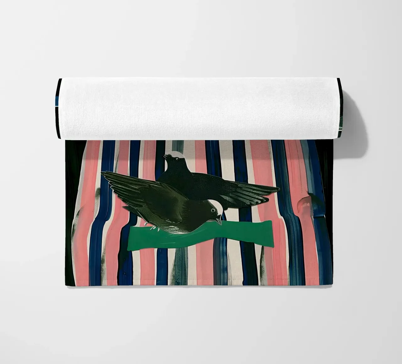 Donna e uccelli telo mare da DaarbyN