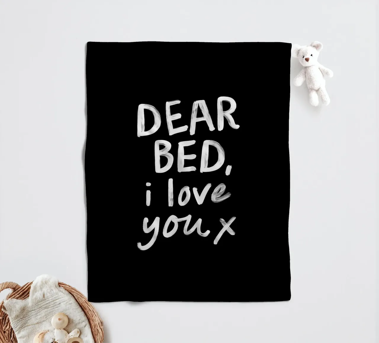 Caro letto ti amo X Design tipografico dipinto a mano coperta in pile da THE MOTIVATED TYPE