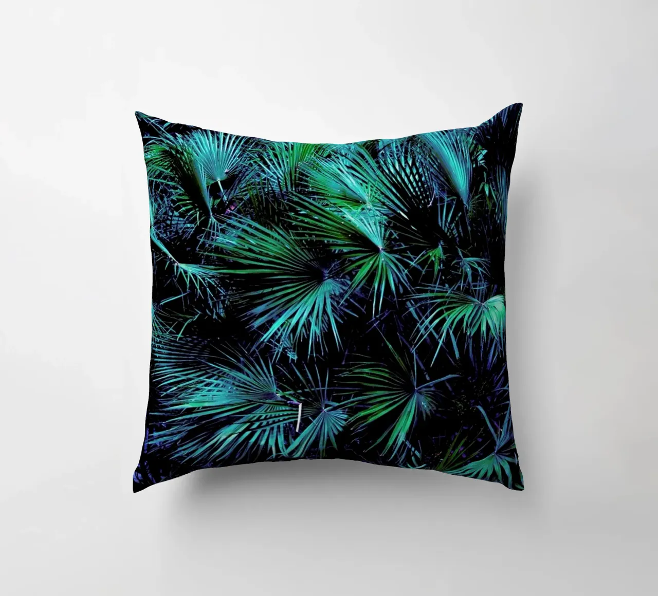 Amoung the Palm Leaves cuscino da Victoria Frost