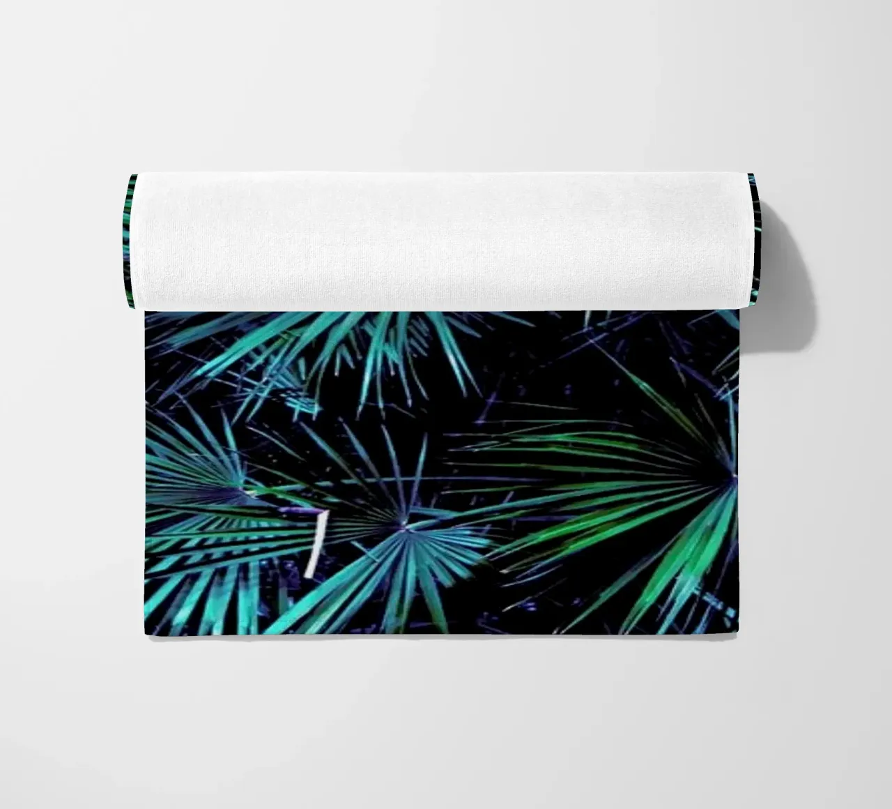 Amoung the Palm Leaves telo mare da Victoria Frost