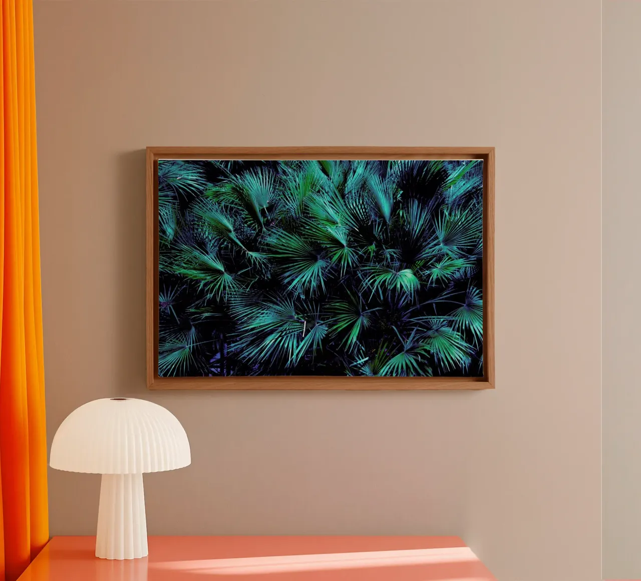 Amoung the Palm Leaves tela con Cornice a cassetta da Victoria Frost