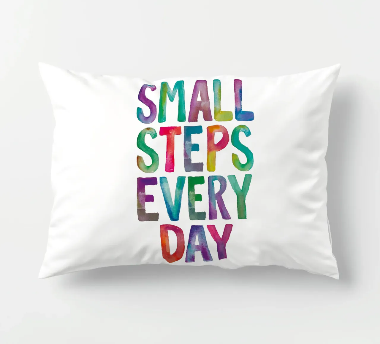 Small Steps Every Day Arc-en-ciel Unicorn Typographie Design coussin de THE MOTIVATED TYPE