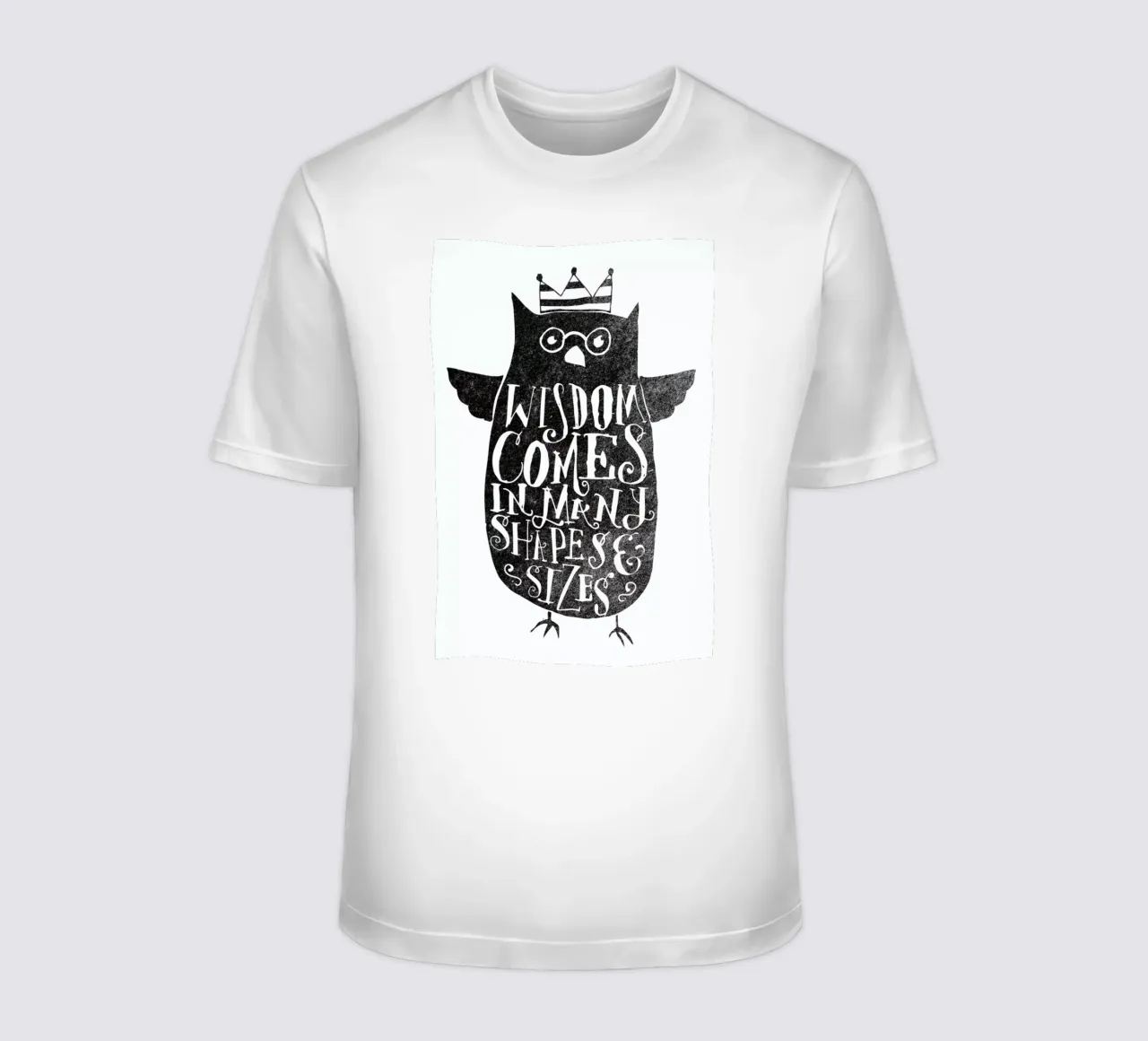 wisdom comes in many shapes and sizes t-shirt da Matthew Taylor Wilson
