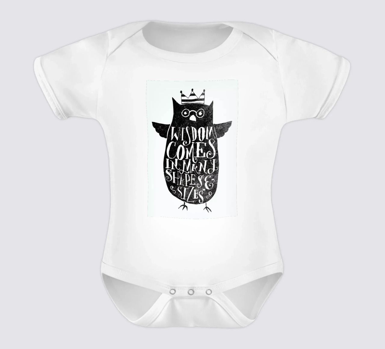 wisdom comes in many shapes and sizes body neonato maniche corte da Matthew Taylor Wilson