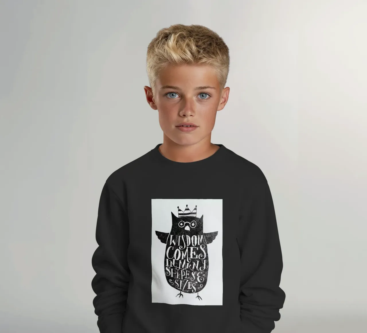 wisdom comes in many shapes and sizes felpa bambino da Matthew Taylor Wilson