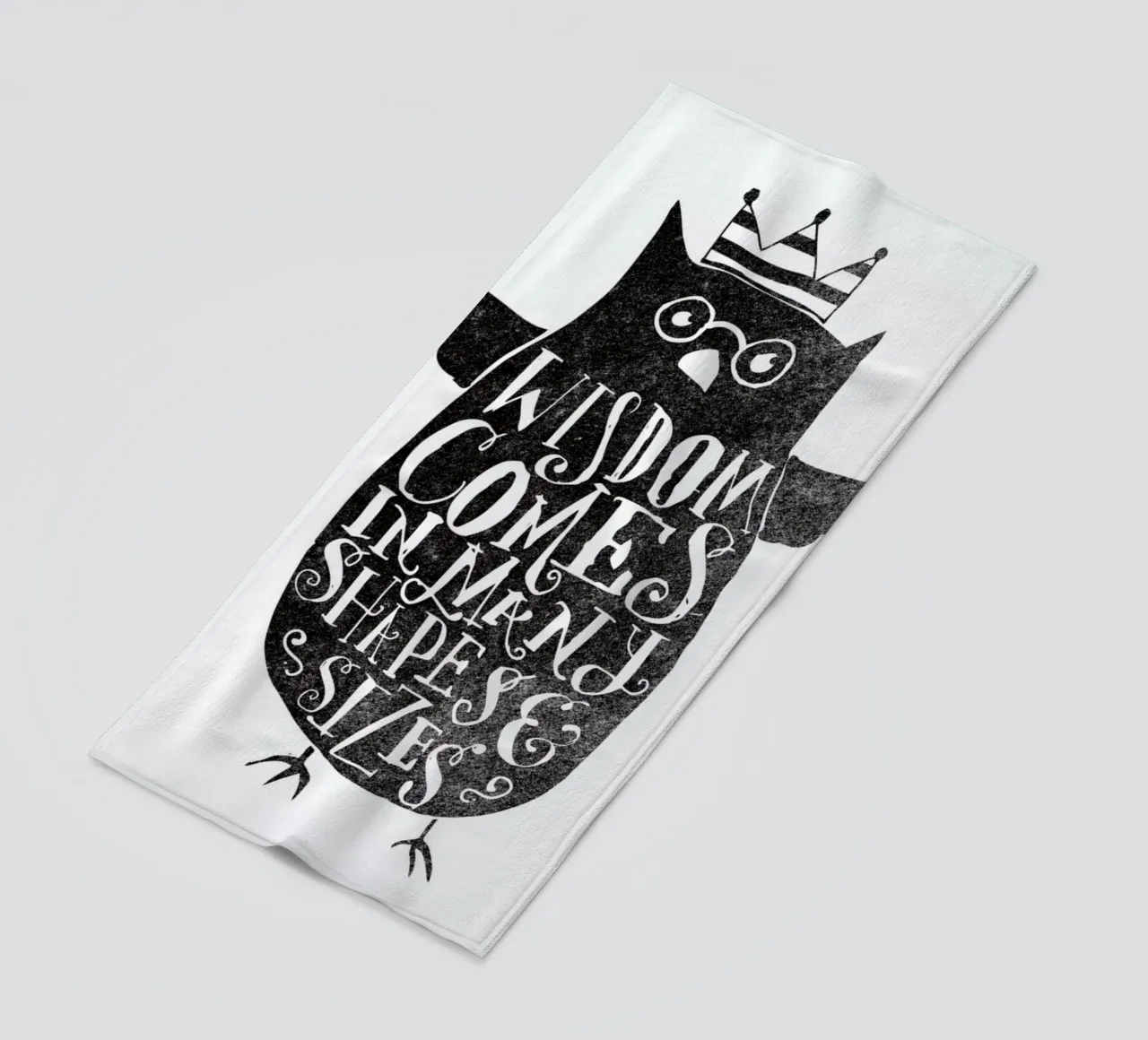 wisdom comes in many shapes and sizes Strandtuch von Matthew Taylor Wilson