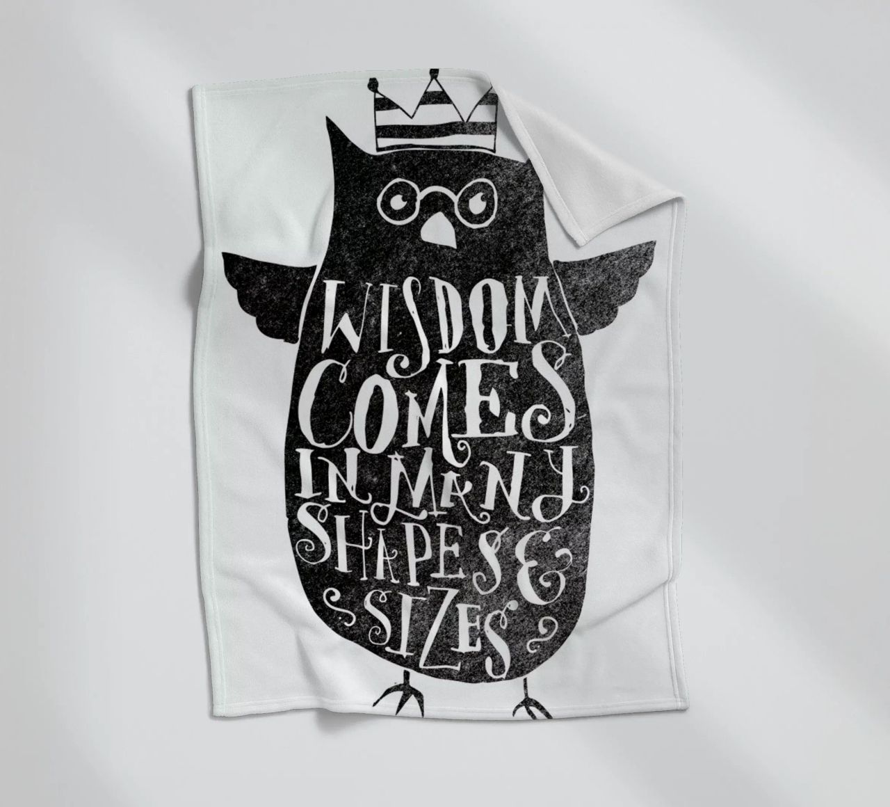 wisdom comes in many shapes and sizes coperta in pile da Matthew Taylor Wilson
